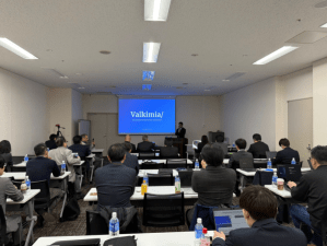 Jorge Salazar, Valkimis